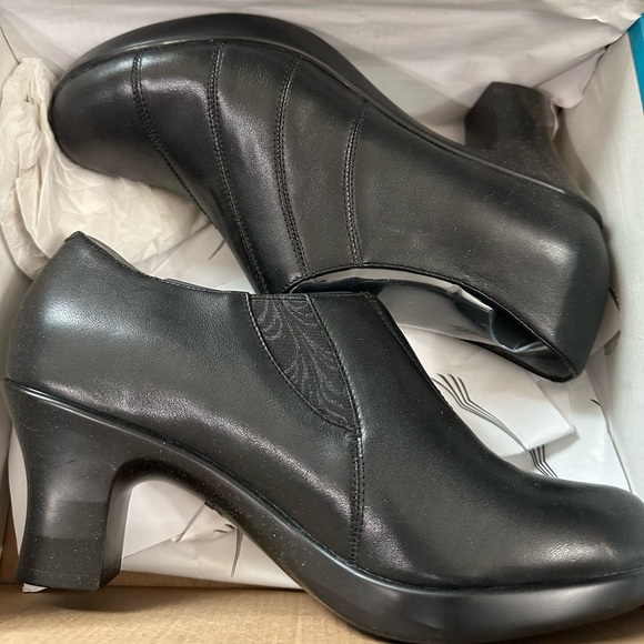 Dansko Shoes - Dansko NWB Bennett Napa Black Shootie Bootie size 37 6.5-7 US size